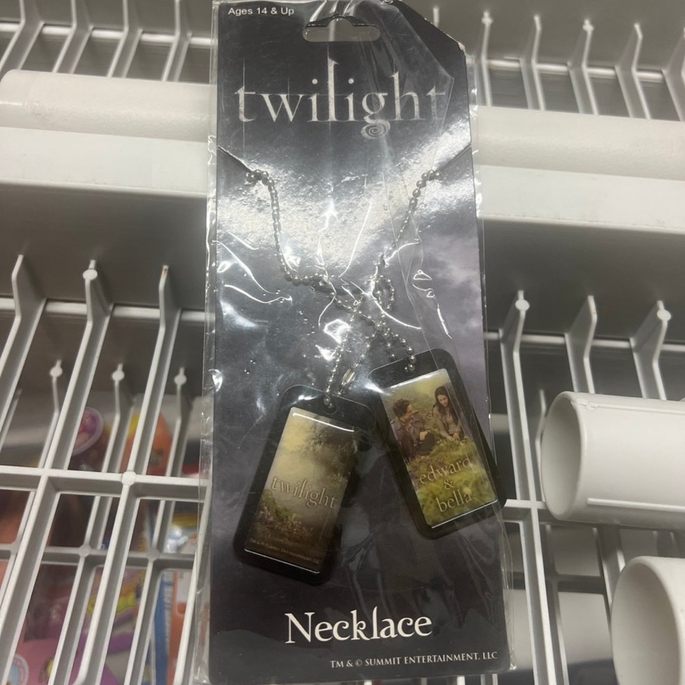 Twilight Necklace Dog Tags Edward & Bella Neca New